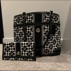 HERITAGE CHELSEA COACH PURSE & WALLET